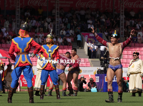 Айргийн М.Бямбадорж залуу начны даага хөтөллөө  